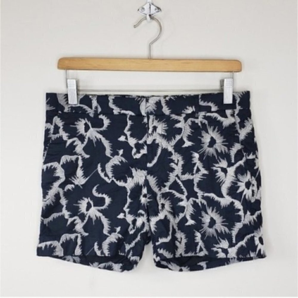 Banana Republic Black & Tan Floral Embroidered Shorts Size 2